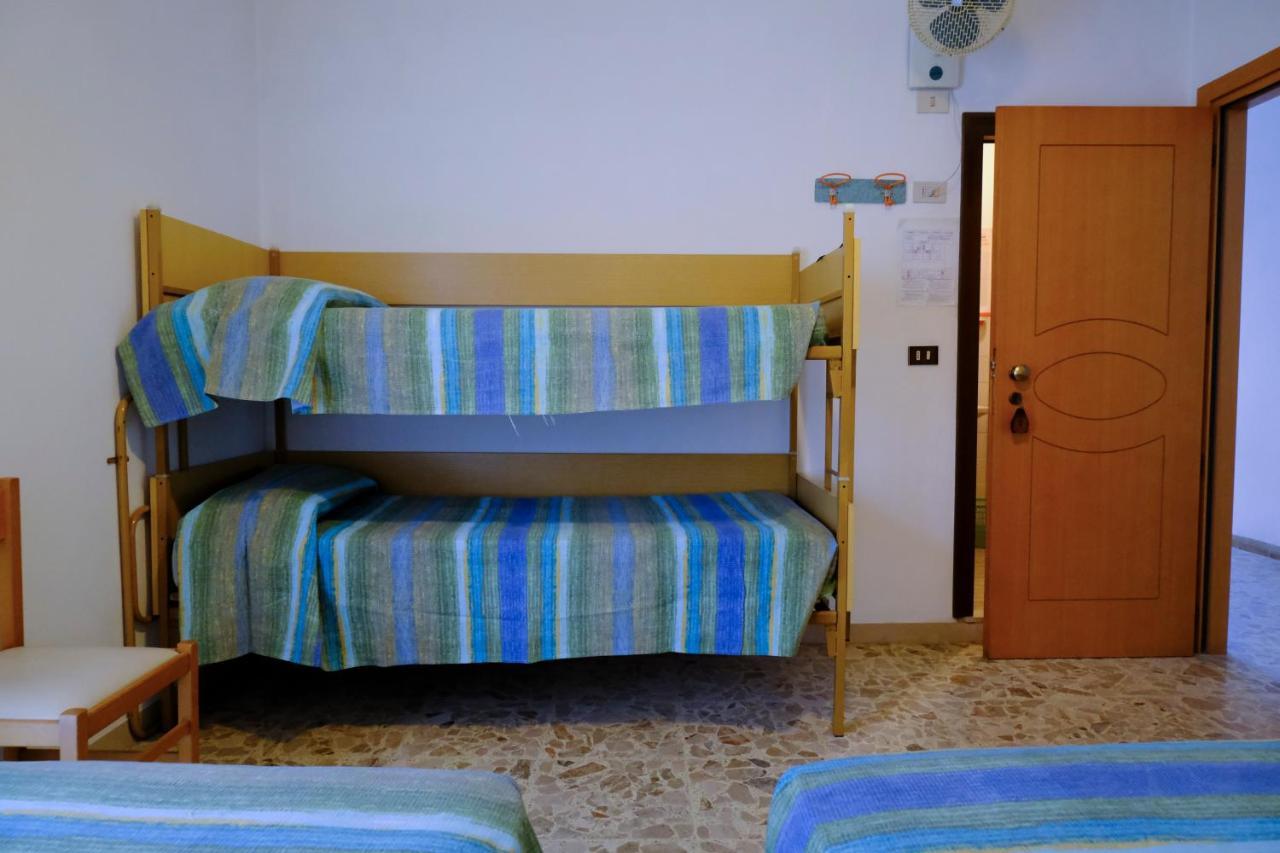Hotel Chiara Rimini Luaran gambar